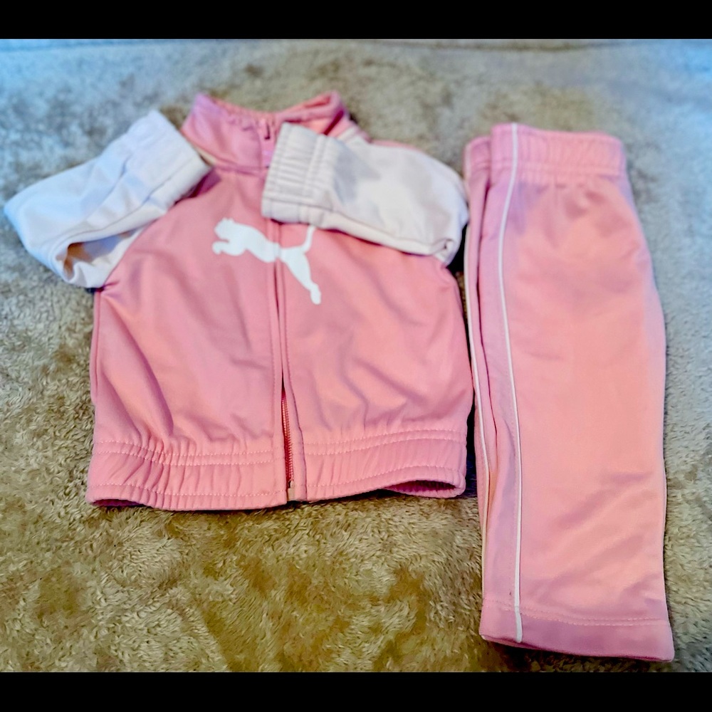 Infant Girls Puma sweatsuit